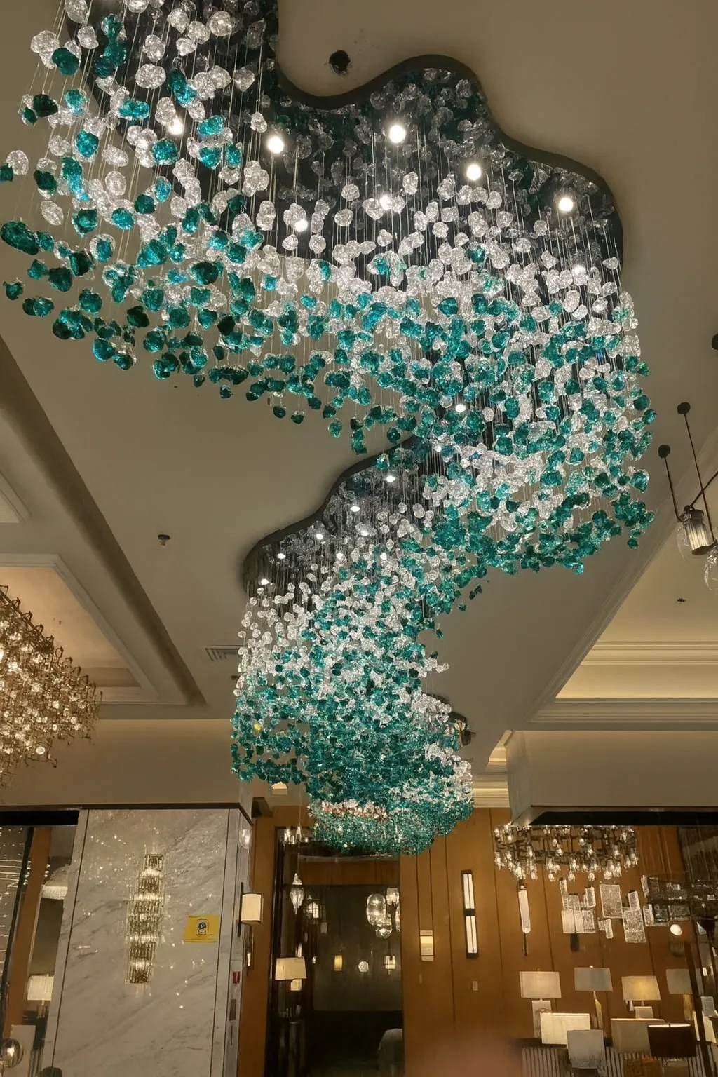 Yaşıl daş-şüşə dekor hissəsi CM001